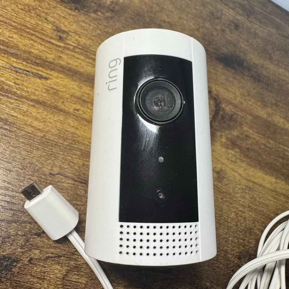 Ring Indoor‎ Cam Compact Plug-In HD Security Camera (1st Gen) White